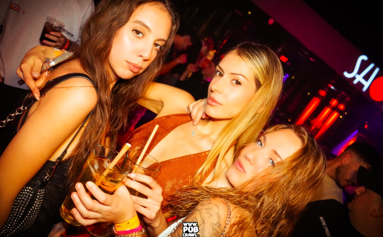 What Do Girls Wear When Clubbing in Paris?