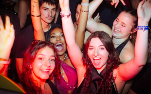 Does Paris Have Good Nightlife?